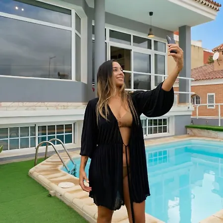 Relax By Your Private Pool Wifi And Canary Views Сasa de vacaciones *