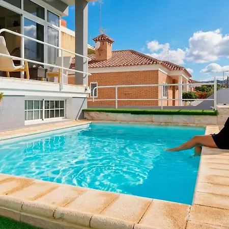 Relax By Your Private Pool Wifi And Canary Views Сasa de vacaciones Las Palmas de Gran Canaria