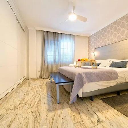 Relax By Your Private Pool Wifi And Canary Views *